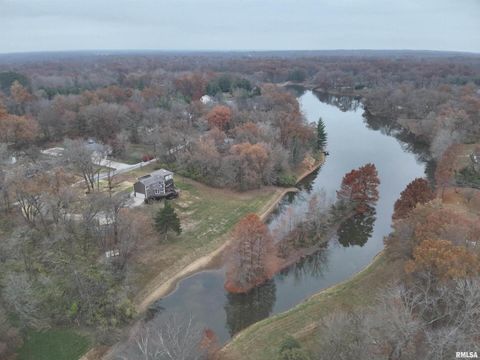 Tiny photo for 16429 N Hawthorne Hills Drive, Mt Vernon, IL 62864 (MLS # EB460518)