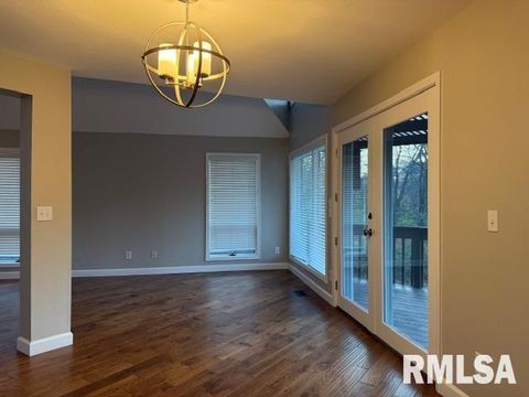 Tiny photo for 16429 N Hawthorne Hills Drive, Mt Vernon, IL 62864 (MLS # EB460518)