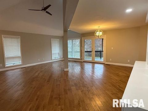 Tiny photo for 16429 N Hawthorne Hills Drive, Mt Vernon, IL 62864 (MLS # EB460518)