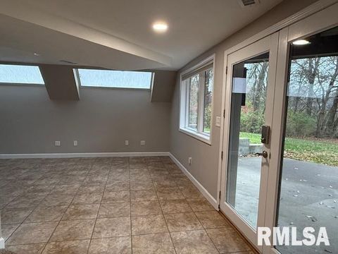 Tiny photo for 16429 N Hawthorne Hills Drive, Mt Vernon, IL 62864 (MLS # EB460518)