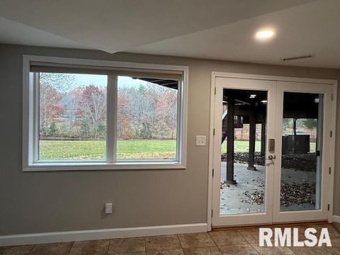 Tiny photo for 16429 N Hawthorne Hills Drive, Mt Vernon, IL 62864 (MLS # EB460518)