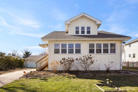 529 E Park Boulevard Villa Park IL 60181