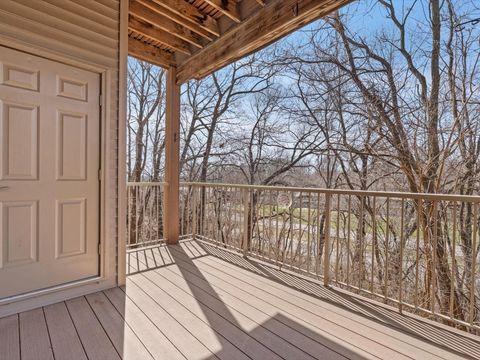 Tiny photo for 1227 E Kimberly Road #5, Bettendorf, IA 52722 (MLS # 12596790)