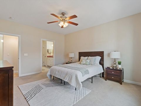 Tiny photo for 1227 E Kimberly Road #5, Bettendorf, IA 52722 (MLS # 12596790)