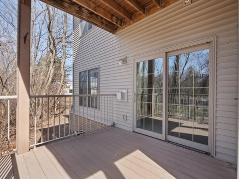 Tiny photo for 1227 E Kimberly Road #5, Bettendorf, IA 52722 (MLS # 12596790)