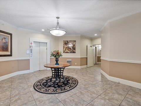 Tiny photo for 1227 E Kimberly Road #5, Bettendorf, IA 52722 (MLS # 12596790)