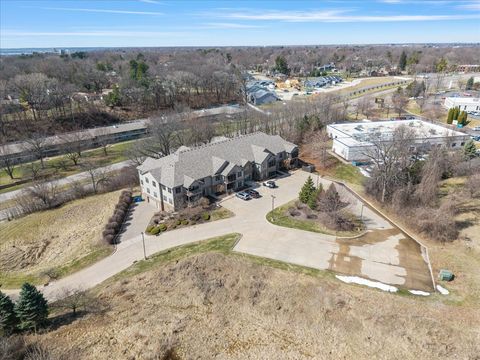 Tiny photo for 1227 E Kimberly Road #5, Bettendorf, IA 52722 (MLS # 12596790)