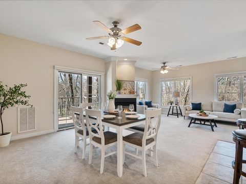 Tiny photo for 1227 E Kimberly Road #5, Bettendorf, IA 52722 (MLS # 12596790)