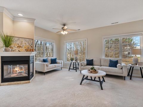 Tiny photo for 1227 E Kimberly Road #5, Bettendorf, IA 52722 (MLS # 12596790)