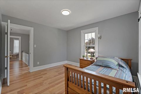 Tiny photo for 608 S OAKWOOD Avenue, Geneseo, IL 61238 (MLS # QC4267823)