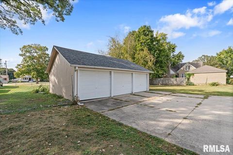 Tiny photo for 608 S OAKWOOD Avenue, Geneseo, IL 61254 (MLS # QC4267823)