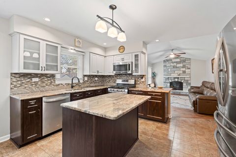 Tiny photo for 1845 Maryland Drive, Elk Grove Village, IL 60007 (MLS # 12491545)