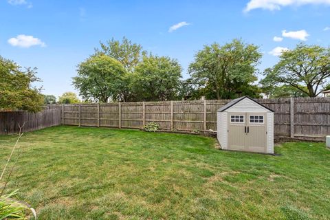 Tiny photo for 1845 Maryland Drive, Elk Grove Village, IL 60007 (MLS # 12491545)