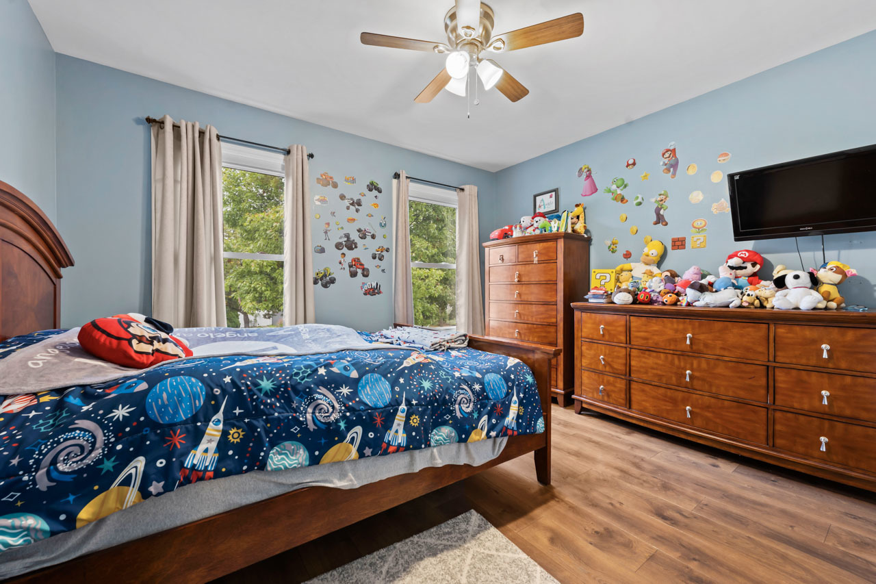 Elk Grove Village, Illinois 60007, United States, 4 Bedrooms Bedrooms, ,3 BathroomsBathrooms,Residential,Active,229950