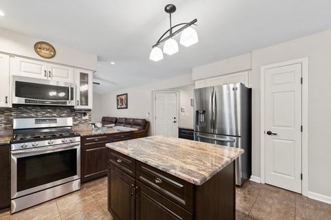 Tiny photo for 1845 Maryland Drive, Elk Grove Village, IL 60007 (MLS # 12491545)