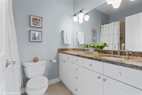 Tiny photo for 3509 N Fremont Street #3F, Chicago, IL 60657 (MLS # 12452332)
