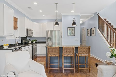 Tiny photo for 3509 N Fremont Street #3F, Chicago, IL 60657 (MLS # 12452332)
