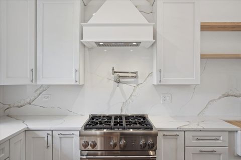 Tiny photo for 191 W Millers Road, Des Plaines, IL 60016 (MLS # 12465258)