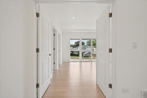 Tiny photo for 191 W Millers Road, Des Plaines, IL 60016 (MLS # 12465258)