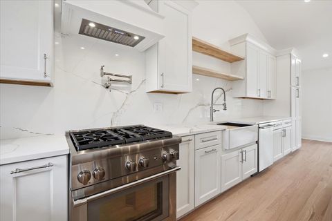 Tiny photo for 191 W Millers Road, Des Plaines, IL 60016 (MLS # 12465258)