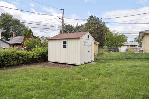 Tiny photo for 191 W Millers Road, Des Plaines, IL 60016 (MLS # 12465258)