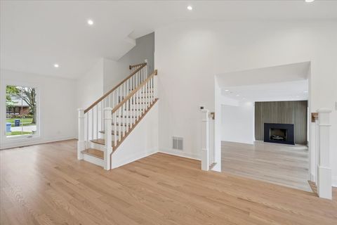 Tiny photo for 191 W Millers Road, Des Plaines, IL 60016 (MLS # 12465258)