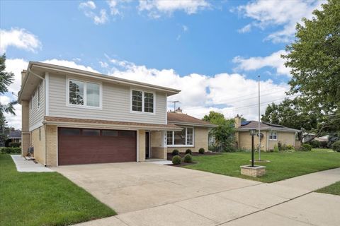 Photo of 191 W Millers Road, Des Plaines, IL 60016 (MLS # 12465258)