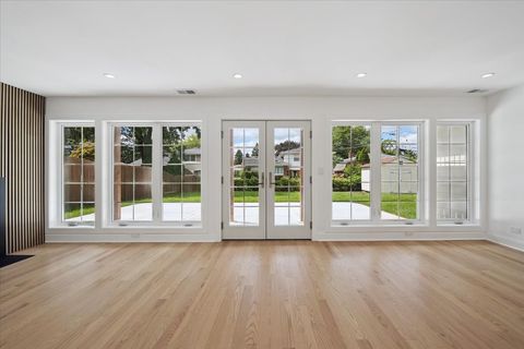 Tiny photo for 191 W Millers Road, Des Plaines, IL 60016 (MLS # 12465258)