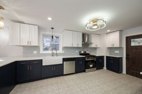 Tiny photo for 9708 S Ellis Avenue, Chicago, IL 60628 (MLS # 12506368)