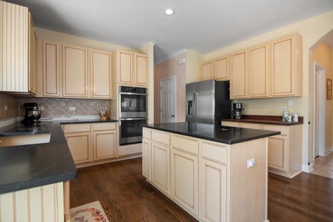 Tiny photo for 597 CLIFFWOOD Lane, Gurnee, IL 60031 (MLS # 12694157)