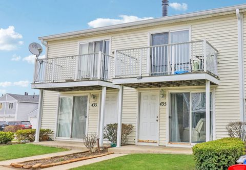 435 Meadow Green Lane Round Lake Beach IL 60073