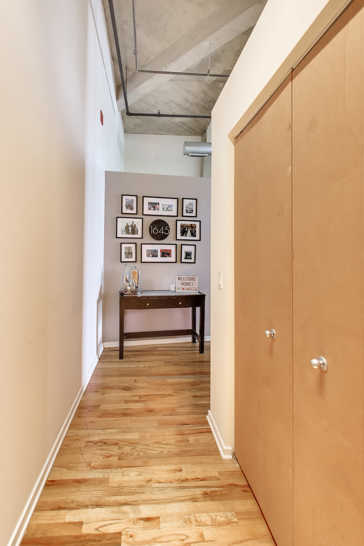 1645 W OGDEN Avenue 420