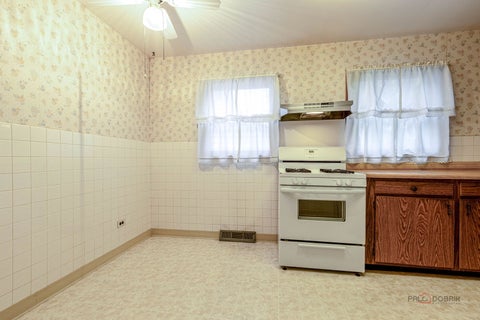 Tiny photo for 2717 Sunset Avenue, Waukegan, IL 60087 (MLS # 12775092)
