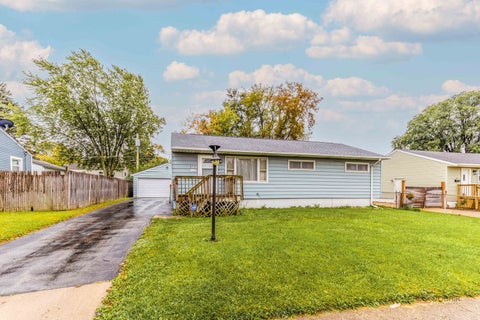 Tiny photo for 2717 Sunset Avenue, Waukegan, IL 60087 (MLS # 12775092)
