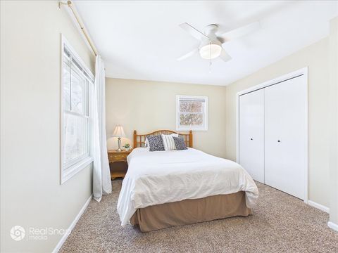 Tiny photo for 34070 N Lilac Avenue, Grayslake, IL 60030 (MLS # 12550327)