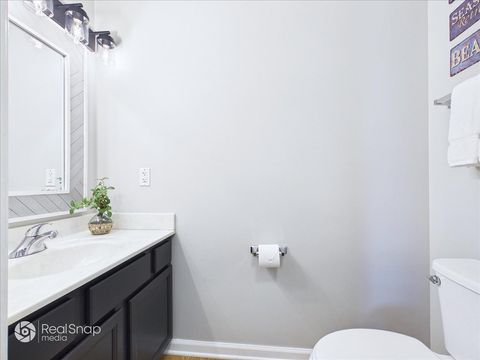 Tiny photo for 34070 N Lilac Avenue, Grayslake, IL 60030 (MLS # 12550327)