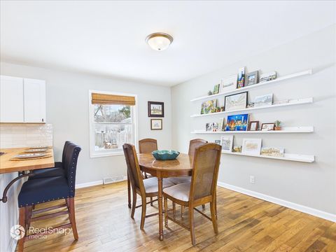 Tiny photo for 34070 N Lilac Avenue, Grayslake, IL 60030 (MLS # 12550327)