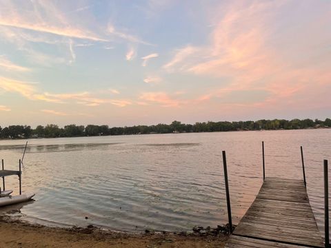 Tiny photo for 34070 N Lilac Avenue, Grayslake, IL 60030 (MLS # 12550327)