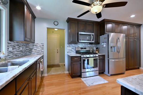 Tiny photo for 823 Milbeck Avenue, Elk Grove Village, IL 60007 (MLS # 12702223)
