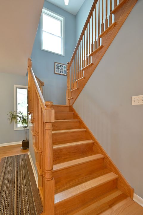 Tiny photo for 823 Milbeck Avenue, Elk Grove Village, IL 60007 (MLS # 12702223)