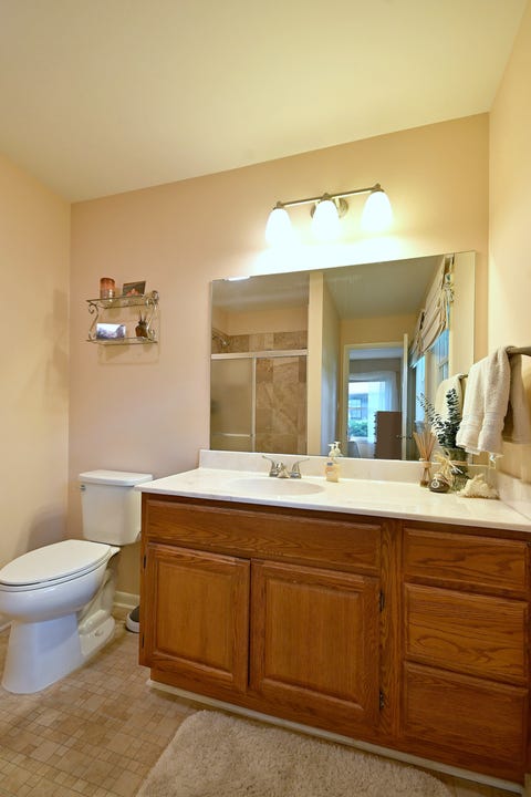 Tiny photo for 823 Milbeck Avenue, Elk Grove Village, IL 60007 (MLS # 12702223)