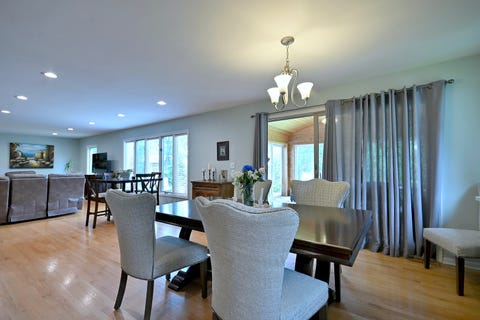 Tiny photo for 823 Milbeck Avenue, Elk Grove Village, IL 60007 (MLS # 12702223)