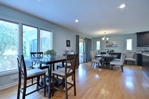 Tiny photo for 823 Milbeck Avenue, Elk Grove Village, IL 60007 (MLS # 12702223)