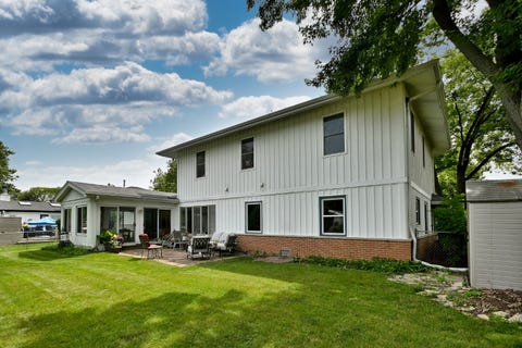 Tiny photo for 823 Milbeck Avenue, Elk Grove Village, IL 60007 (MLS # 12702223)