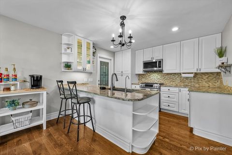 Tiny photo for 740 Victoria Drive, Woodstock, IL 60098 (MLS # 12491039)