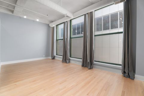 Tiny photo for 633 S Plymouth Court #1009, Chicago, IL 60605 (MLS # 12463958)