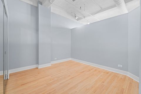 Tiny photo for 633 S Plymouth Court #1009, Chicago, IL 60605 (MLS # 12463958)