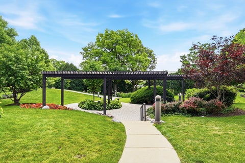 Tiny photo for 6 Oak Brook Club Drive #J308, Oak Brook, IL 60523 (MLS # 12679701)