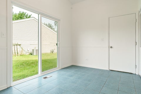 Tiny photo for 571 Newport Court, Island Lake, IL 60042 (MLS # 12731427)