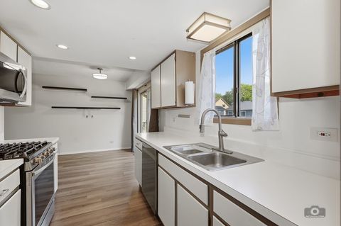 Tiny photo for 3287 RUMFORD Court, Aurora, IL 60504 (MLS # 12655992)